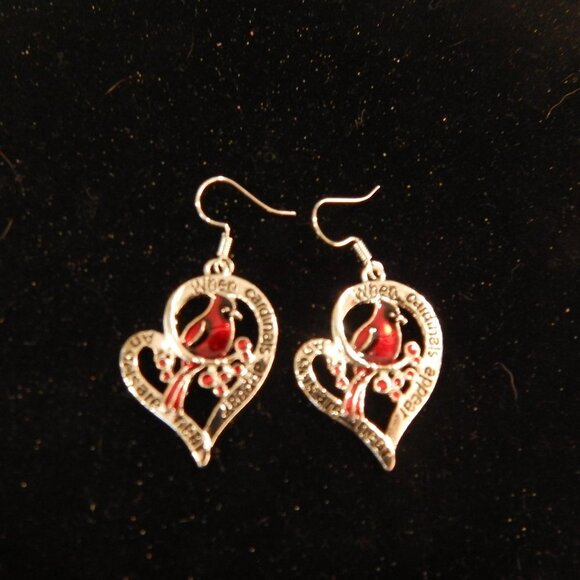 A Cardinal Appears angels are Near Earrings. - Picture 1 of 5